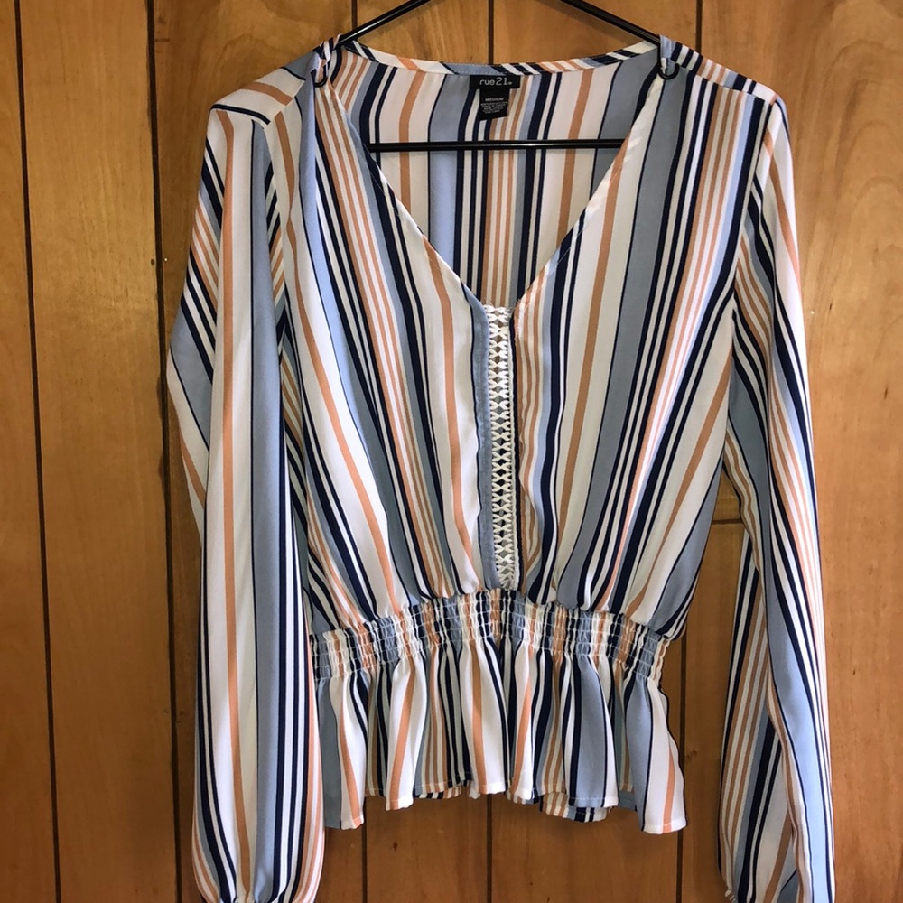 Low v neck long sleeve